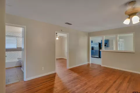 1912 Redmon Rd, Longview, TX 75602 photo 3