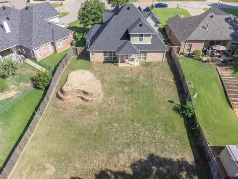 112 Colt St, Longview, TX 75604 photo 6