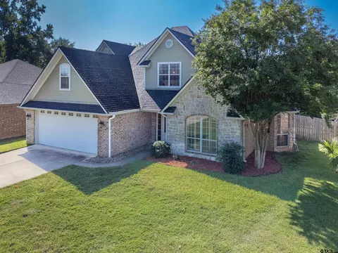 112 Colt St, Longview, TX 75604 photo 3