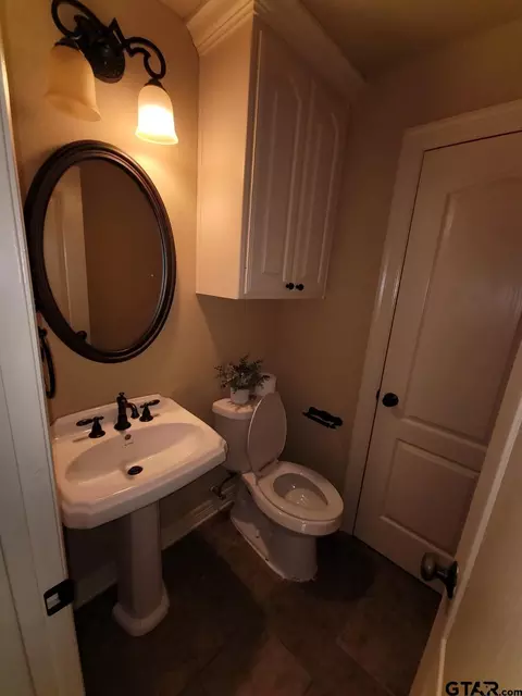 112 Colt St, Longview, TX 75604 photo 32