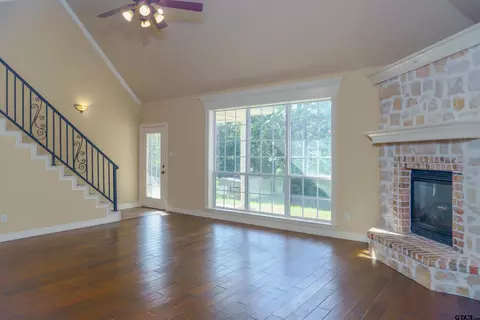 112 Colt St, Longview, TX 75604 photo 13