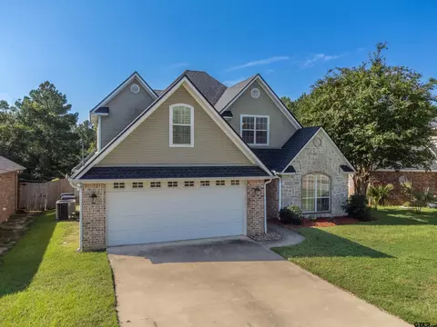 112 Colt St, Longview, TX 75604 photo 2