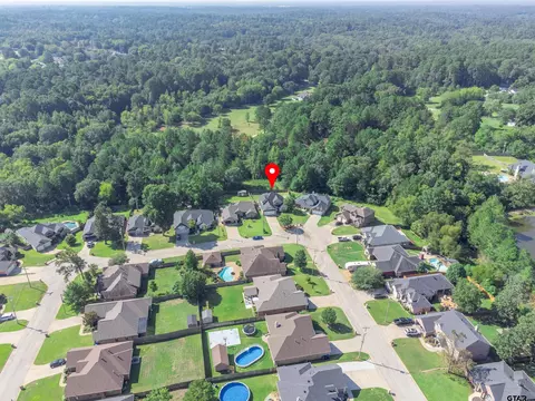 112 Colt St, Longview, TX 75604 photo 8