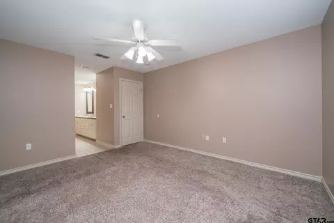 1202 Silver Spur, Longview, TX 75604 photo 17