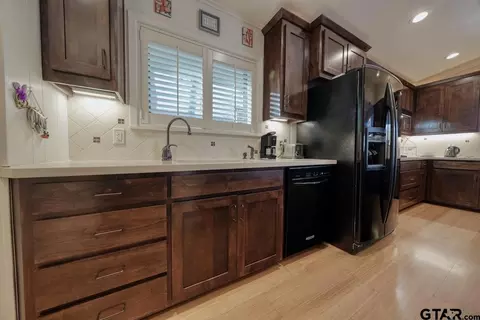 544 Hideaway Ln E, Hideaway, TX 75771 photo 25