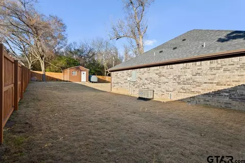 402 E Mims, Tyler, TX 75702 photo 18