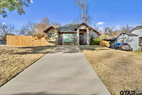 402 E Mims, Tyler, TX 75702 photo 1