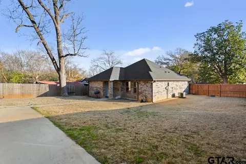 402 E Mims, Tyler, TX 75702 photo 16