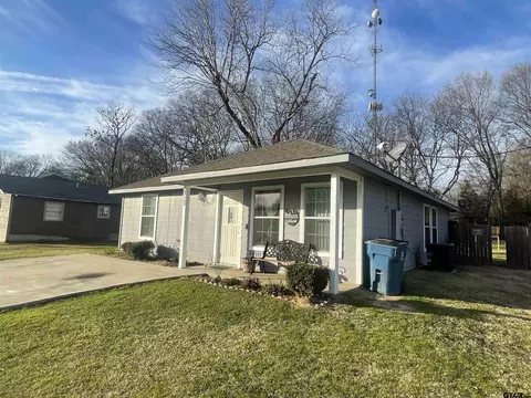 913 E 9th, Mount Pleasant, TX 75455 photo 2