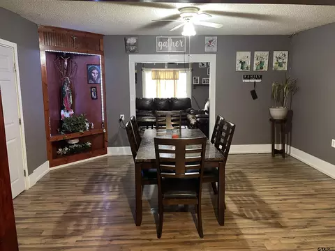 408 First St, Como, TX 75431 photo 4