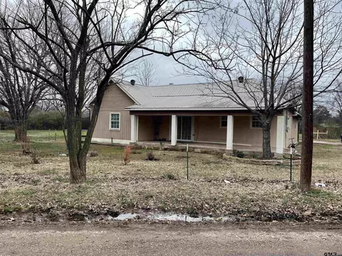 408 First St, Como, TX 75431 photo 2