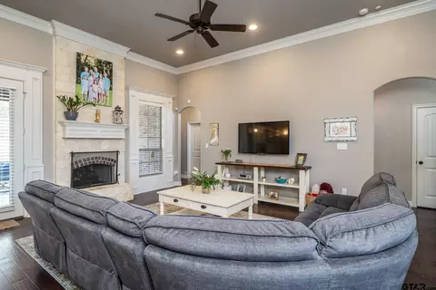 7741 Hickory Spring Ln, Tyler, TX 75703 photo 10