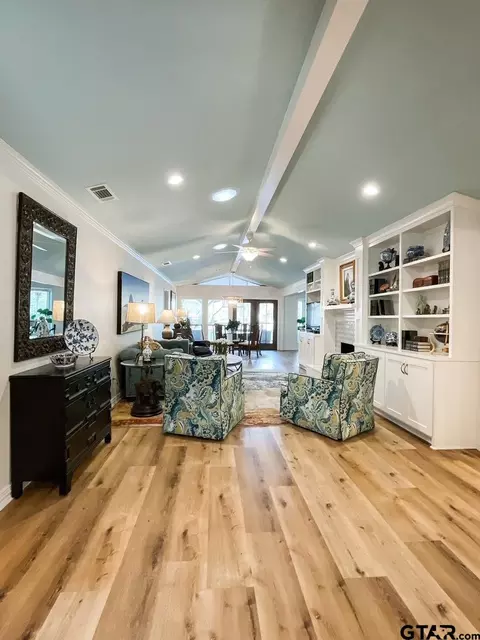 534 E Hide A Way Ln E, Hideaway, TX 75771 photo 11