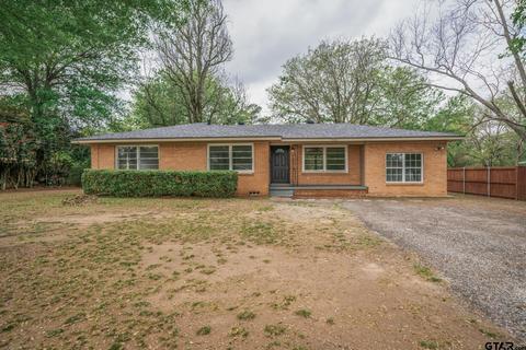 2103 Royal Ln, Longview, TX 75604 | 34 Photos | MLS #23003601 - Movoto