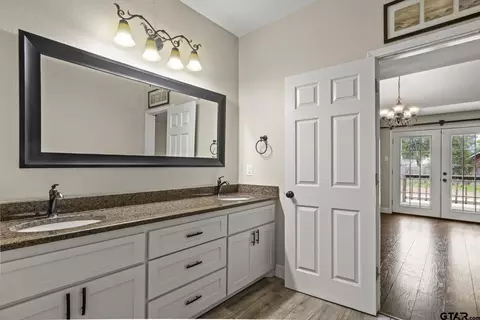 515 E 3rd St, Mount Pleasant, TX 75455 photo 15
