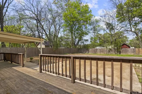 515 E 3rd St, Mount Pleasant, TX 75455 photo 19