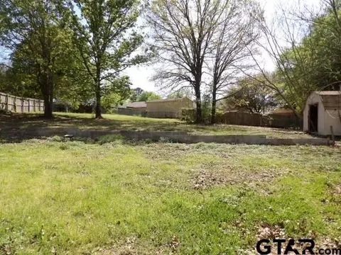 3725 Dowell, Longview, TX 75604 photo 4