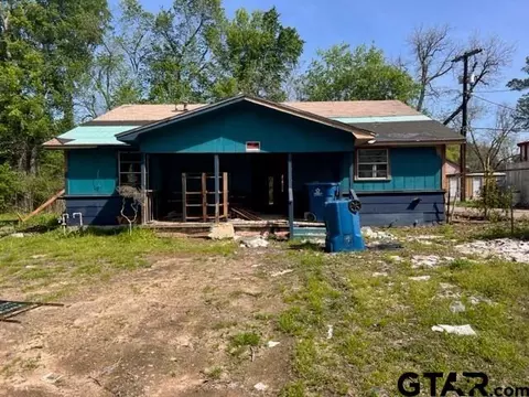 206 W Main St, Chandler, TX 75758