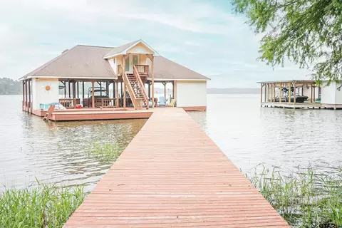 18422 Eastside Rd, Troup, TX 75789
