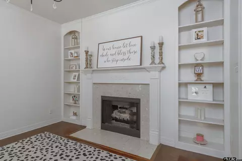 1006 Lovers Ln, Longview, TX 75604 photo 4