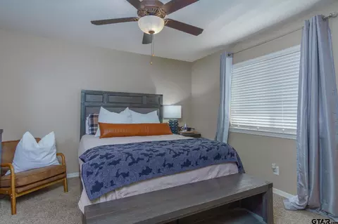 1006 Lovers Ln, Longview, TX 75604 photo 19