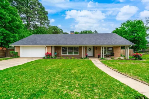 2104 Livingston St, Longview, TX 75601