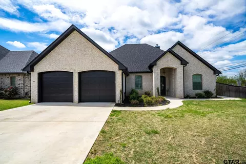 3901 Gable Crest Ln, Longview, TX 75605 photo 1