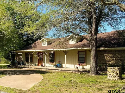 109 Ebony, Van, TX 75790 photo 4