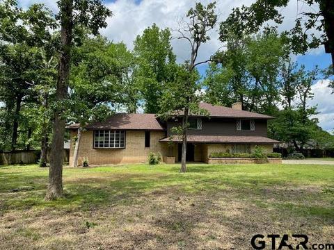 210 Guadalupe Cir, Athens, TX 75751