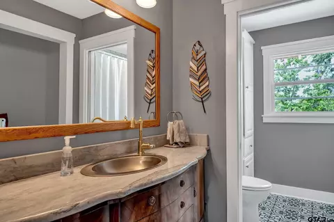 1004 E Dulse, Tyler, TX 75701 photo 24