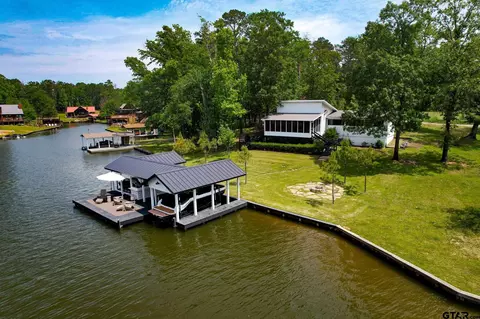 131 King Kent Ct, Scroggins, TX 75480