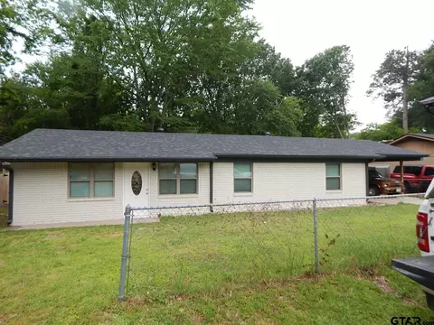 1915 Hornsby Dr, Longview, TX 75604
