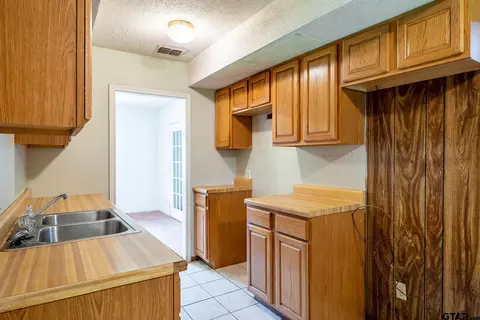 782 Diane St, Tyler, TX 75708 photo 7