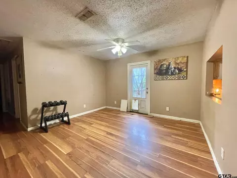 300 E Shofner Dr, Longview, TX 75604 photo 15