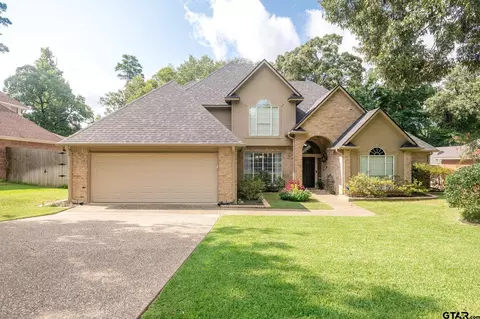 702 Chimney Rock Dr, Tyler, TX 75703