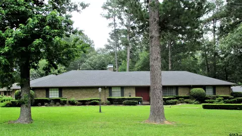 201 Dogwood Ln, Marshall, TX 75672