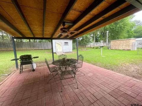 217 Irving, Longview, TX 75605 photo 5