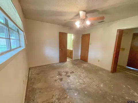 217 Irving, Longview, TX 75605 photo 11