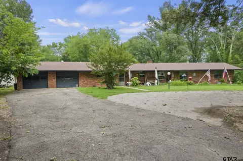 201 County Road 2810, Mount Pleasant, TX 75455