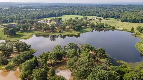 22048 Pebble Beach Cir, Lindale, TX 75771