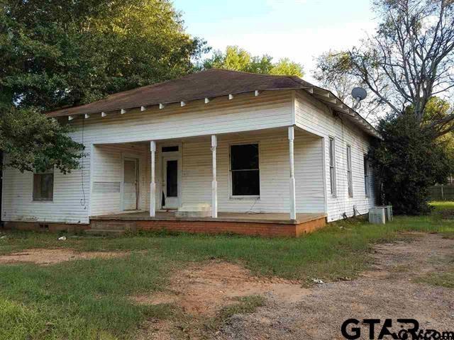 825 Henderson, Jacksonville, TX 75766