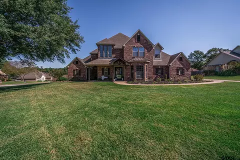 201 Travis Peak, White Oak, TX 75693
