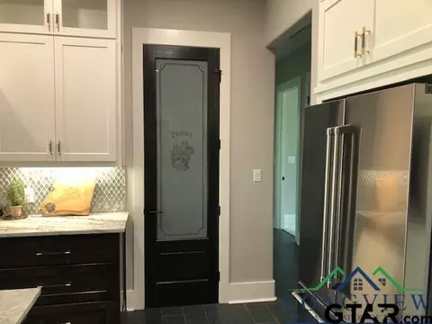 2103 Mcdade, Longview, TX 75605 photo 8