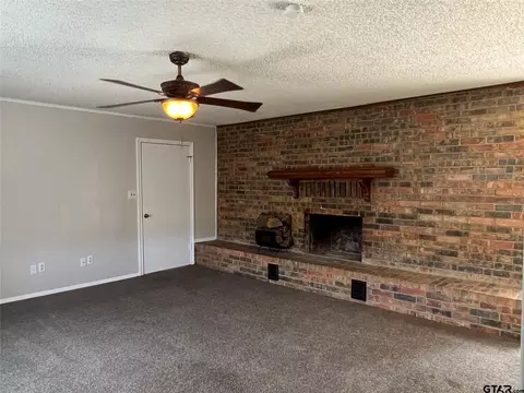107 Maple St, Commerce, TX 75428 photo 4