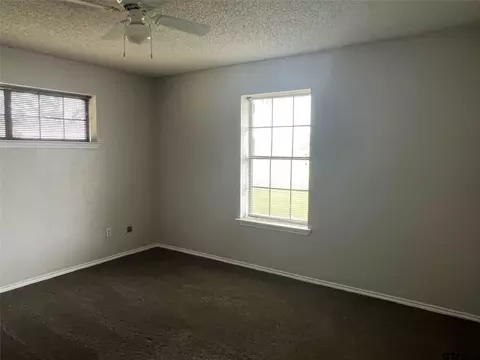 107 Maple St, Commerce, TX 75428 photo 9