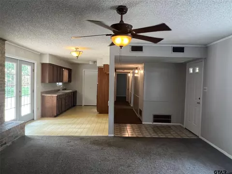 107 Maple St, Commerce, TX 75428 photo 7