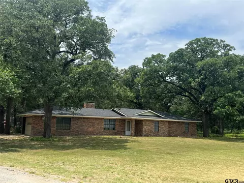 107 Maple St, Commerce, TX 75428 photo 3