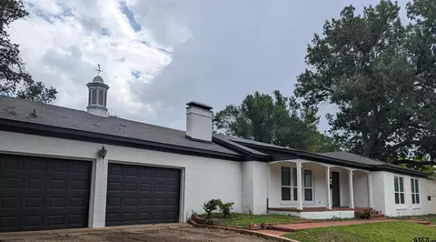 1105 S Azalea Dr, Tyler, TX 75701