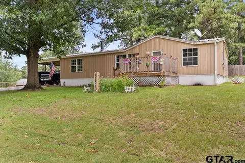 300 Baker St, Naples, TX 75568