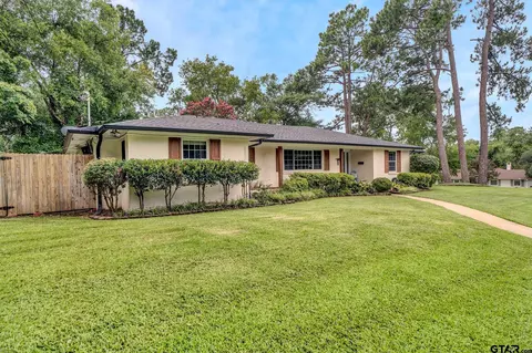 1801 Blossom Ln, Tyler, TX 75701